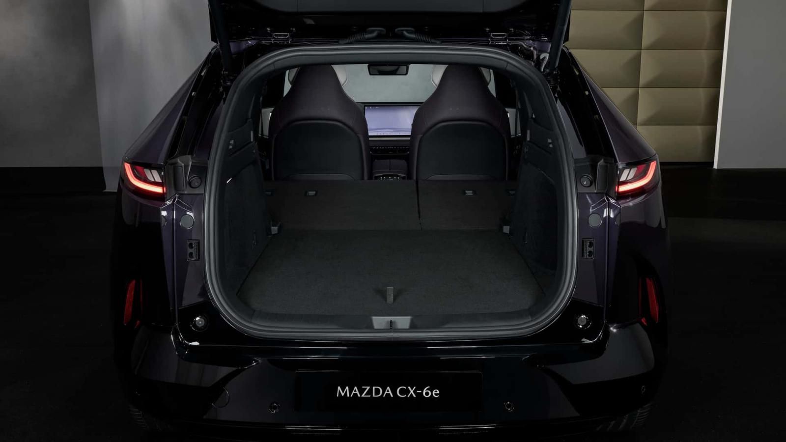 Αποκάλυψη για το νέο ηλεκτρικό Mazda CX-6e